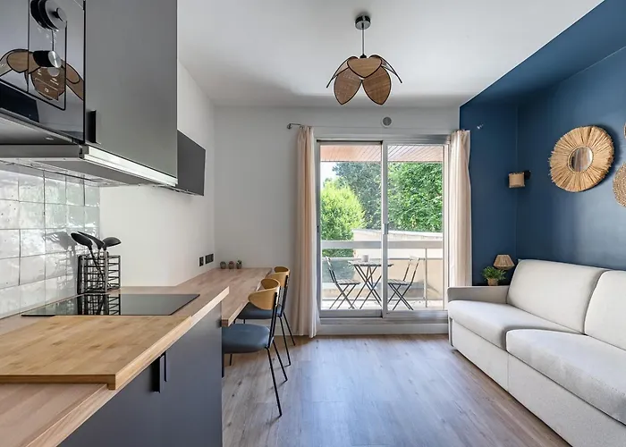 Studio Renove Avec Balcon Pres Des Champs-Elysees